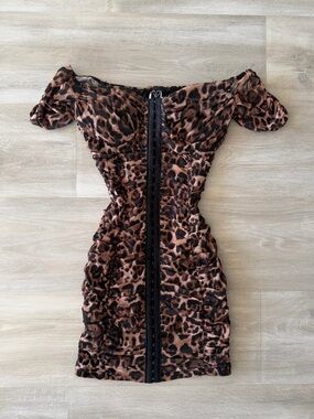 Vintage Windsor Off-Shoulder Leopard Print Corset Bodycon Mini Dress Brown